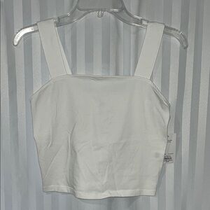 NWT Kohl's White Sleeveless Fitted Crop Tank Top